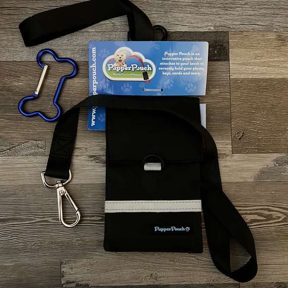 Pupper pouch 🆕"Big Dog" Black with Silver Trim - Picture 3 of 12